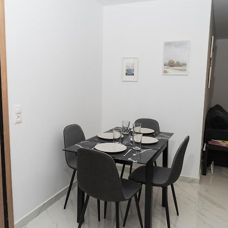 Rea Apartment Atenas Exterior foto